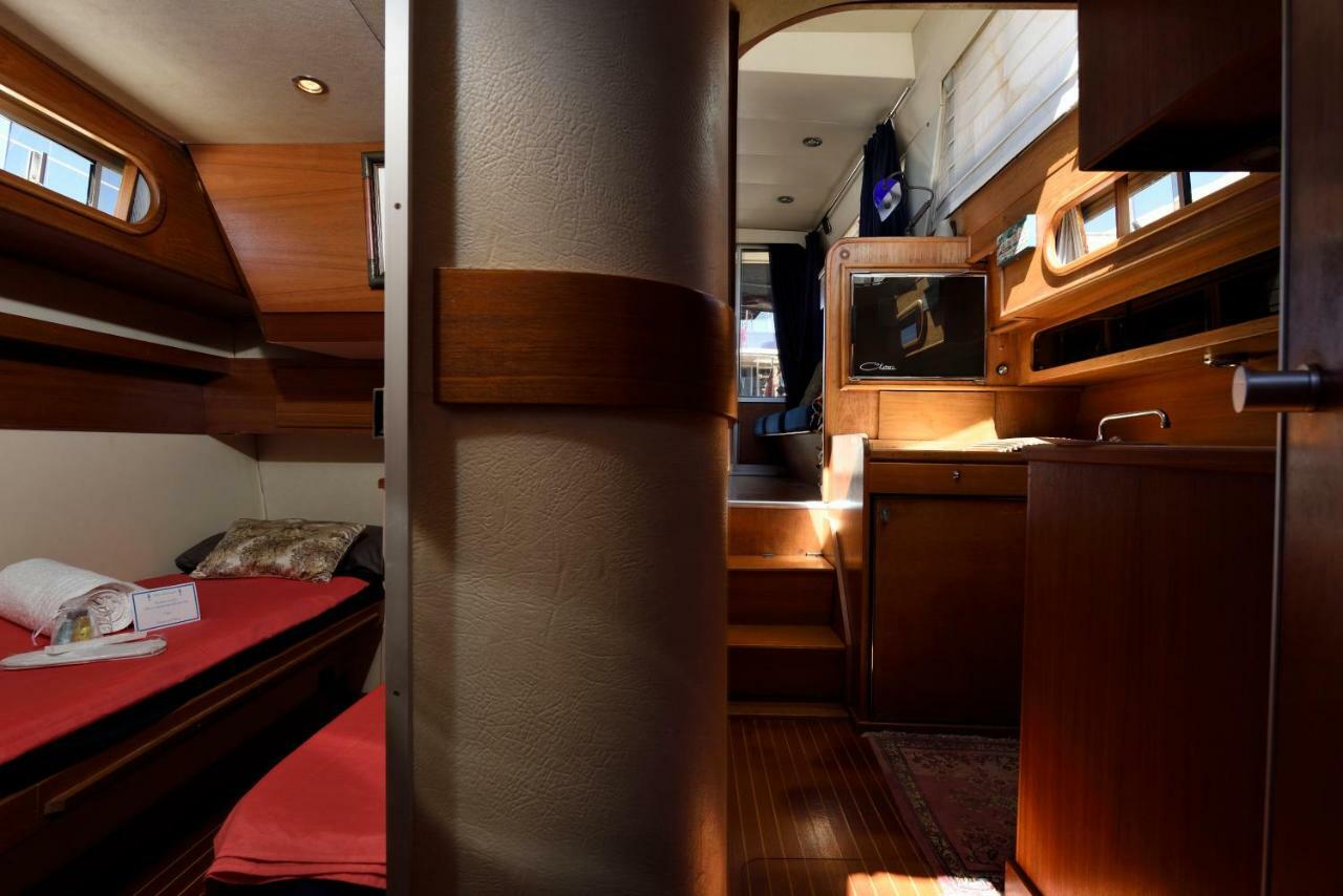 فندق أرباتاكْسْفي  Blue II Yacht المظهر الخارجي الصورة